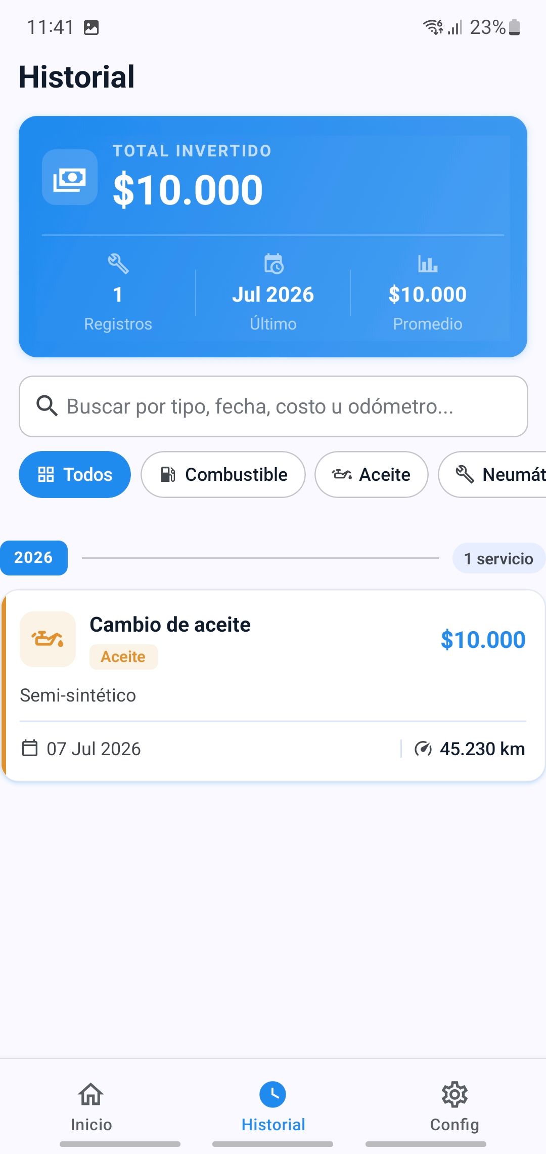 Pantalla de historial de servicios y gastos de TuVehiculo