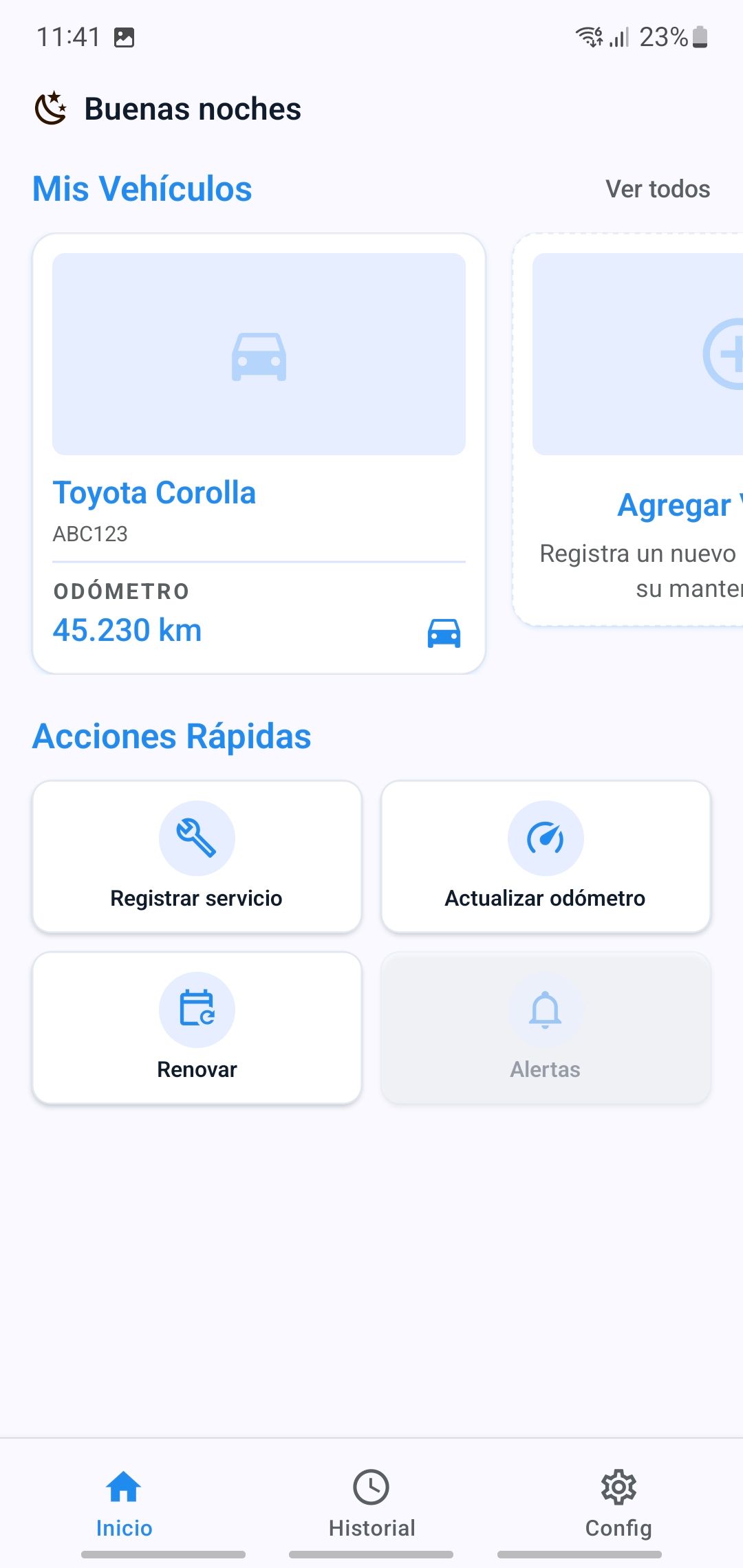 Pantalla de inicio de TuVehiculo con la lista de vehículos y acciones rápidas